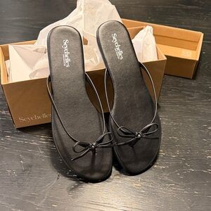Seychelles Elegant Black Sandals